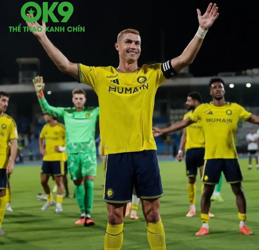 Ronaldo cũng tiến gần cột mốc 1000 bàn trong sự nghiệp